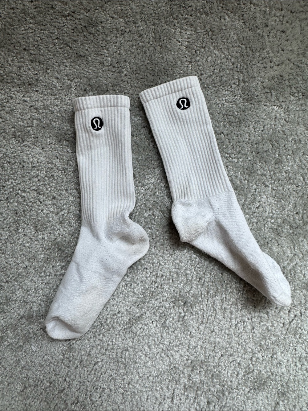 Lululemon crew socks